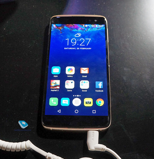 Alcatel Idol 4S