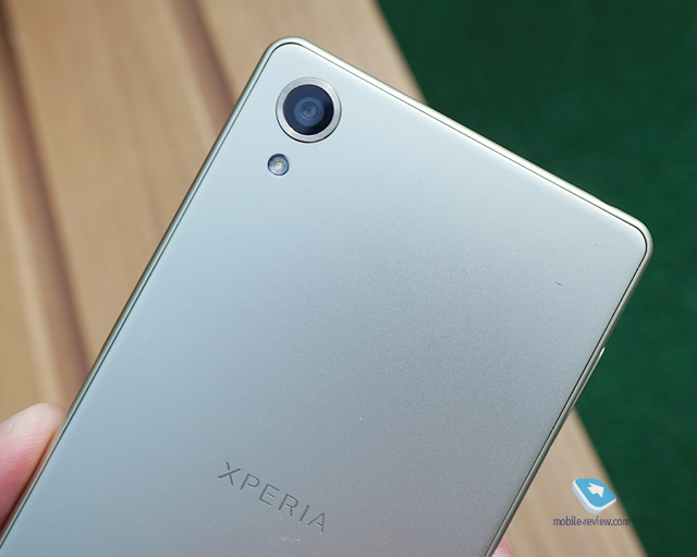 Sony Xperia X