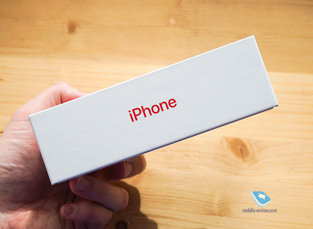 iPhone 7  iPhone 7 Plus (PRODUCT)RED:  