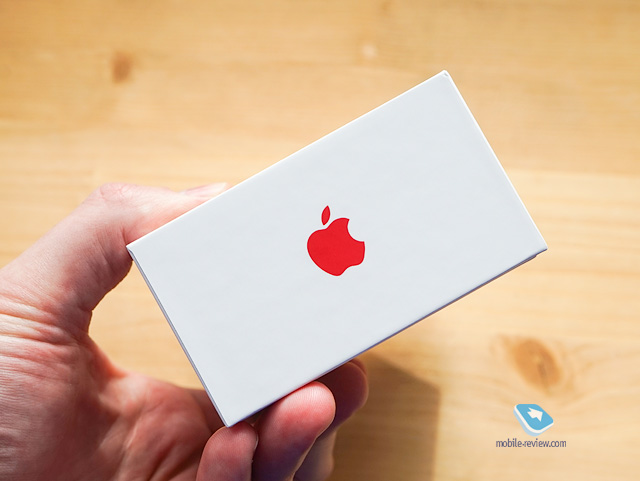 iPhone 7  iPhone 7 Plus (PRODUCT)RED:  