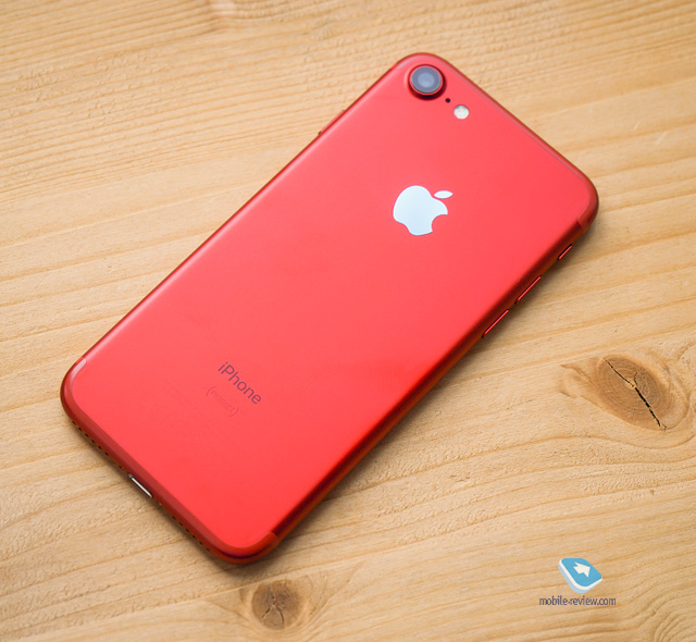 iPhone 7  iPhone 7 Plus (PRODUCT)RED:  