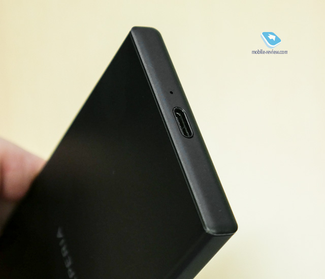 IFA 2017. Sony Xperia XZ1 Compact. Первый взгляд
