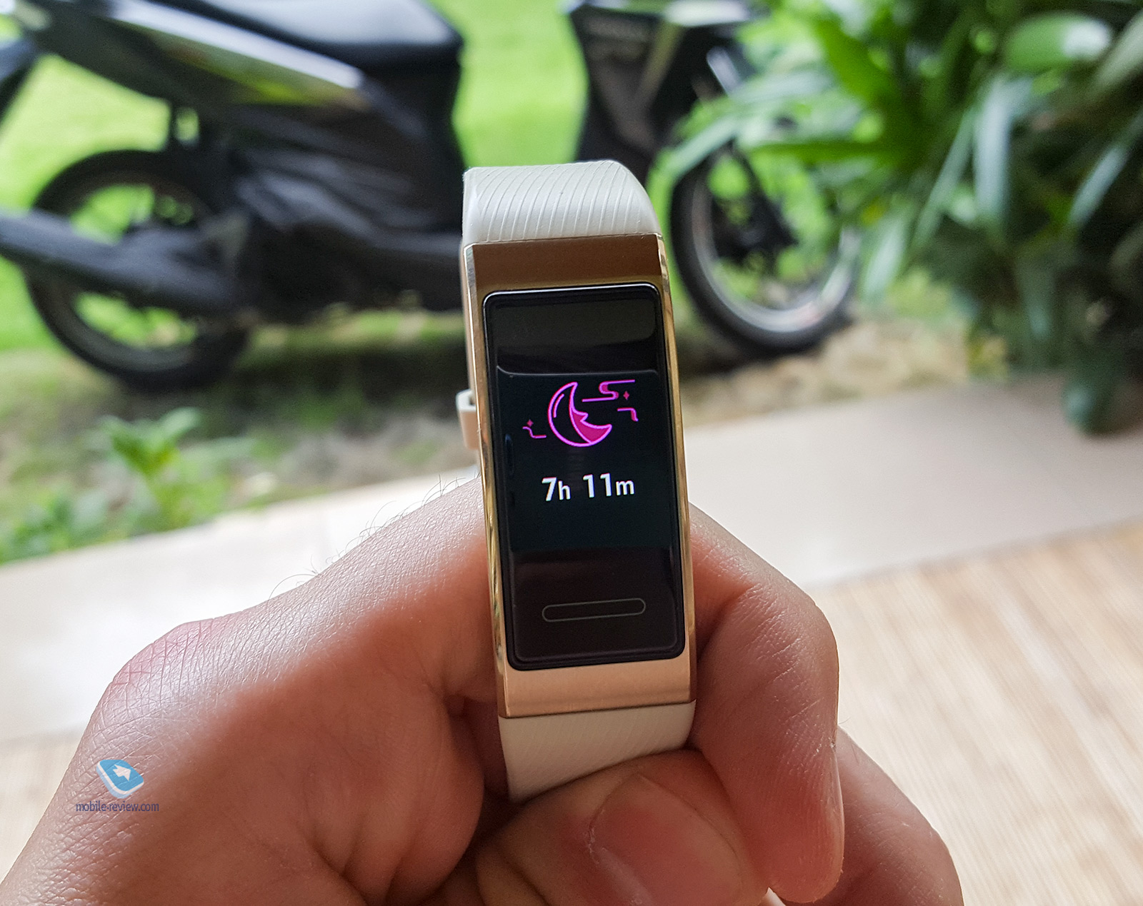 Huawei Band 3 Pro:   ?