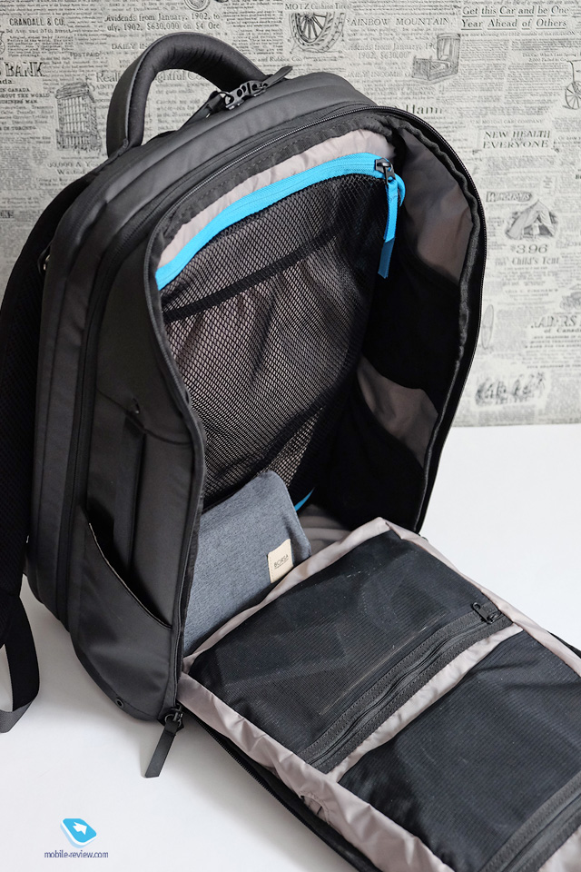   :  Nomatic Travel Pack