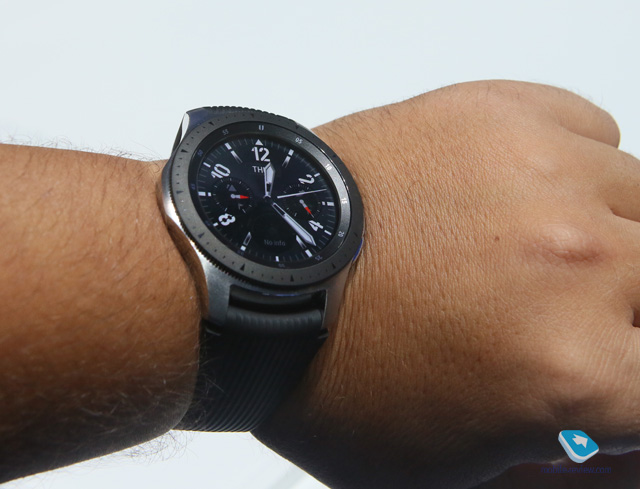      Samsung Galaxy Watch