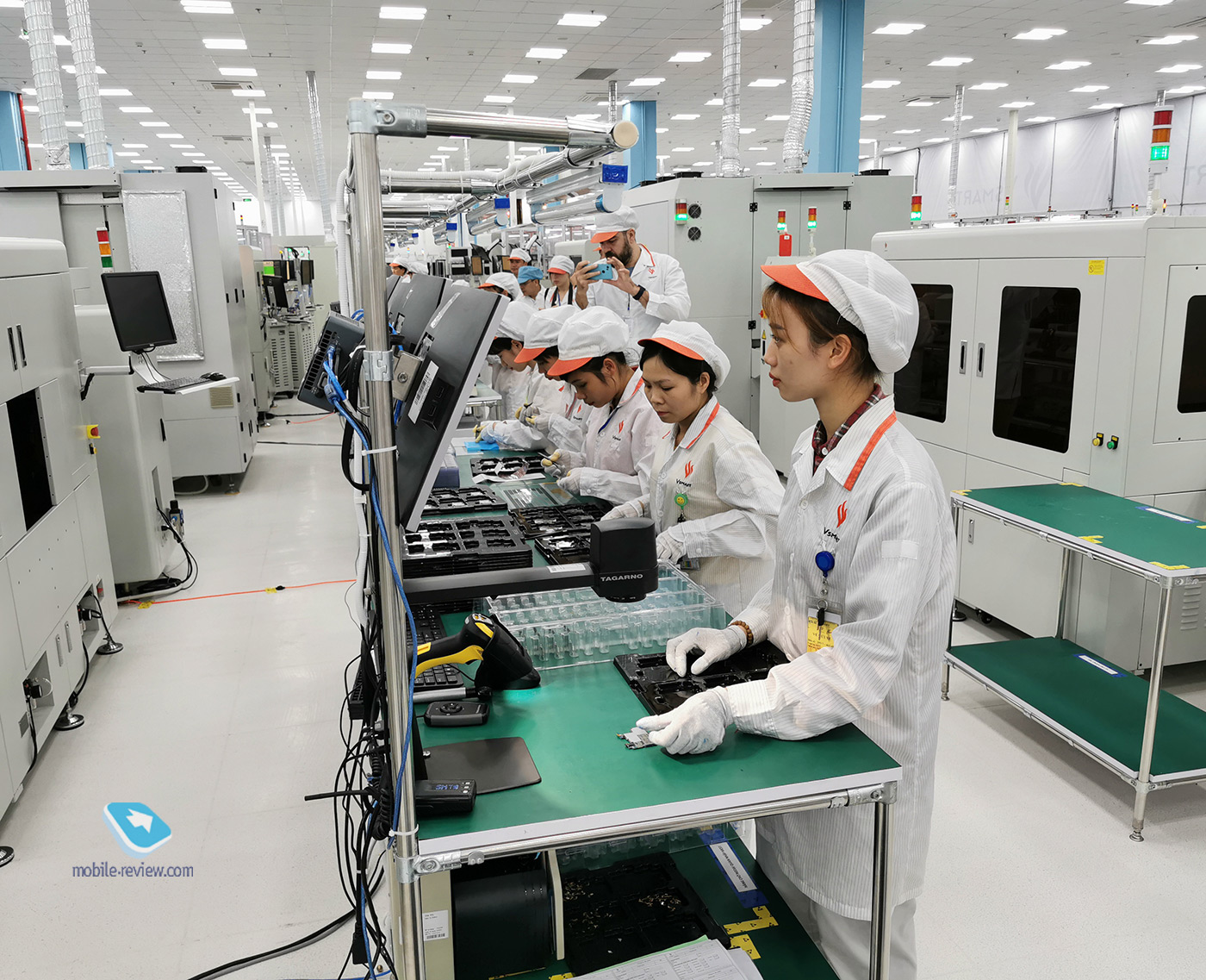 #Эхо47: как устроен завод по производству смартфонов