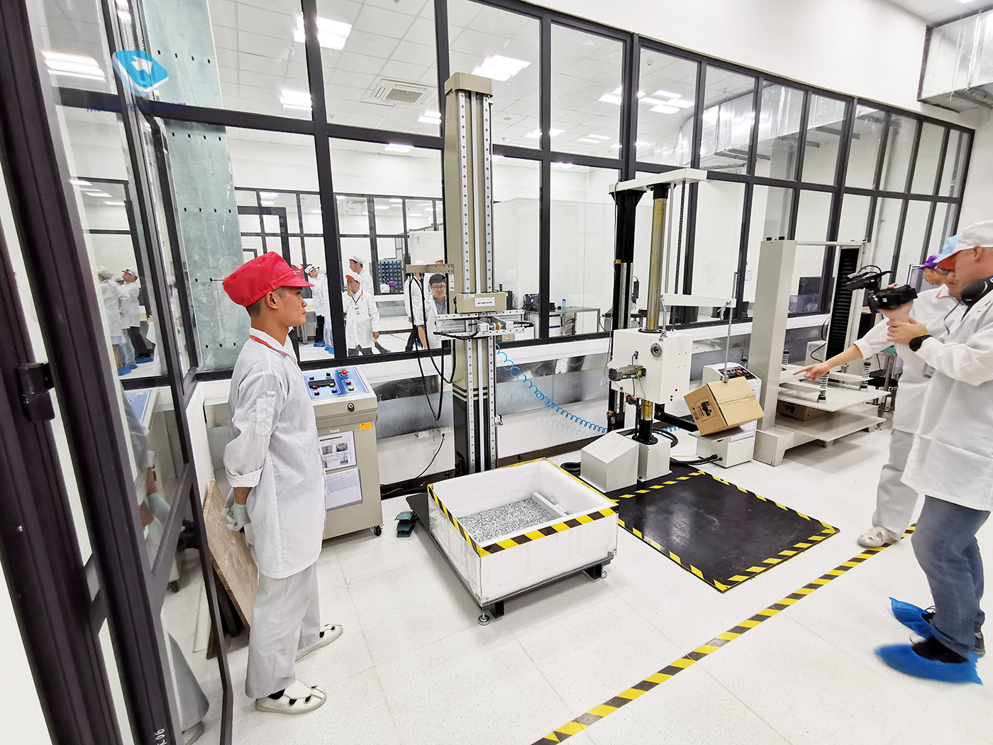 #Эхо47: как устроен завод по производству смартфонов