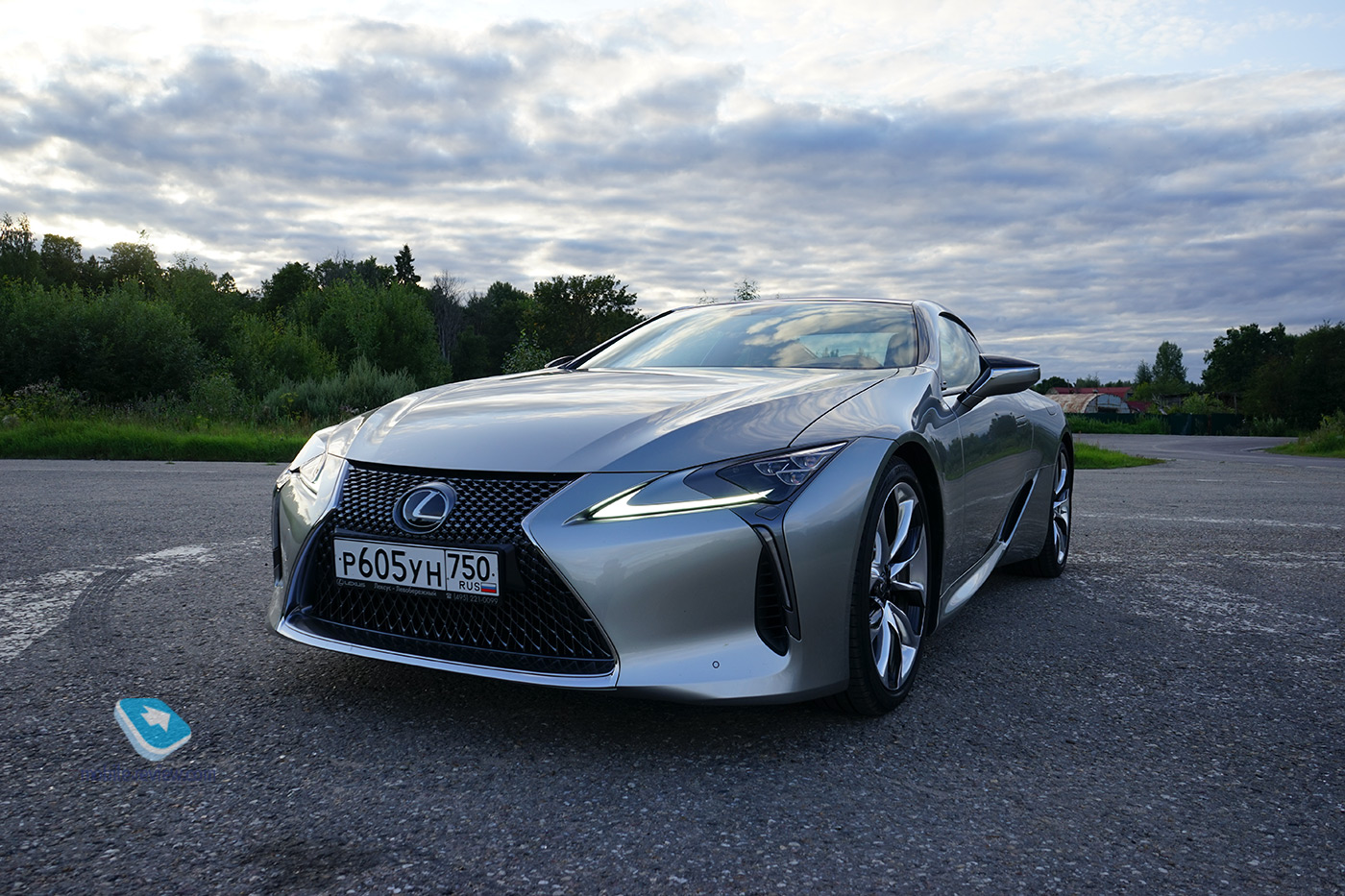   17.  Lexus LC500