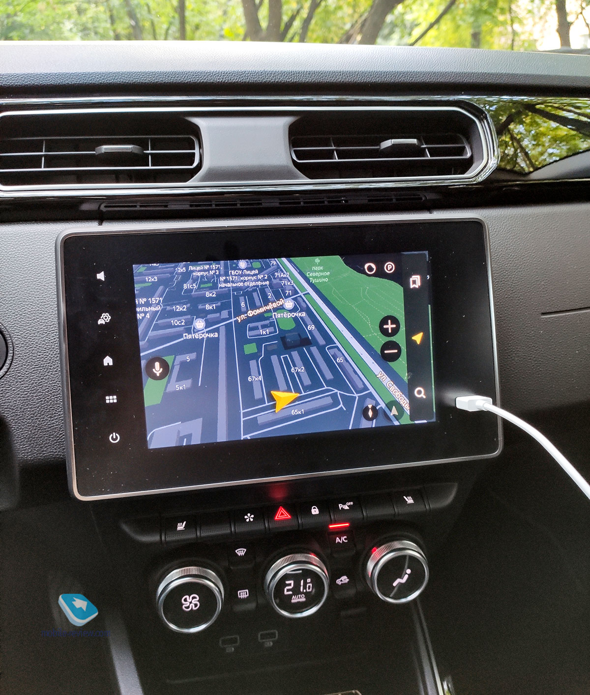   21.  Android Auto  Apple CarPlay  