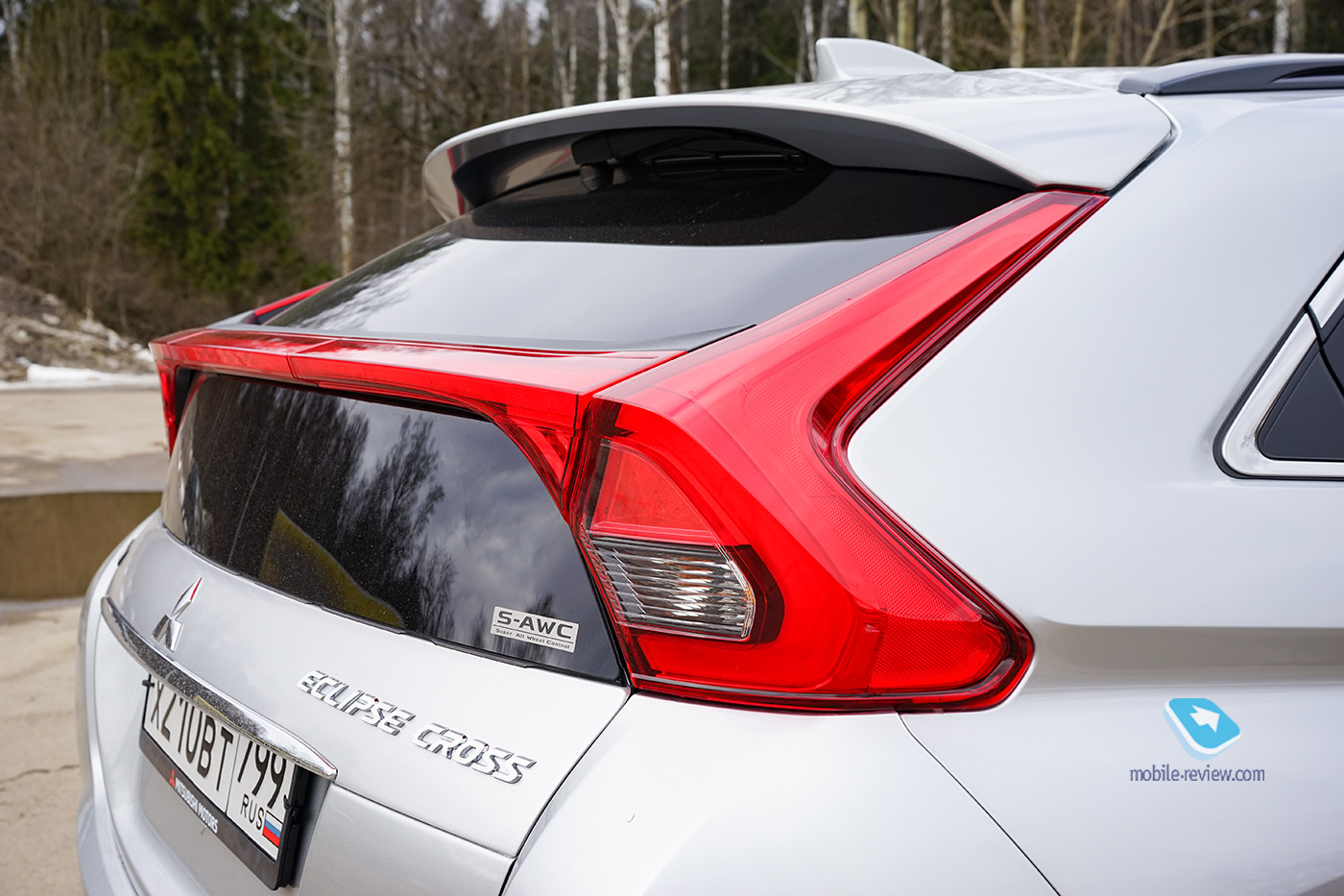   5.  Mitsubishi Eclipse Cross