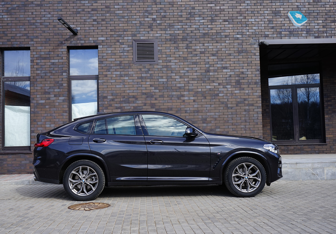   7.  BMW X4