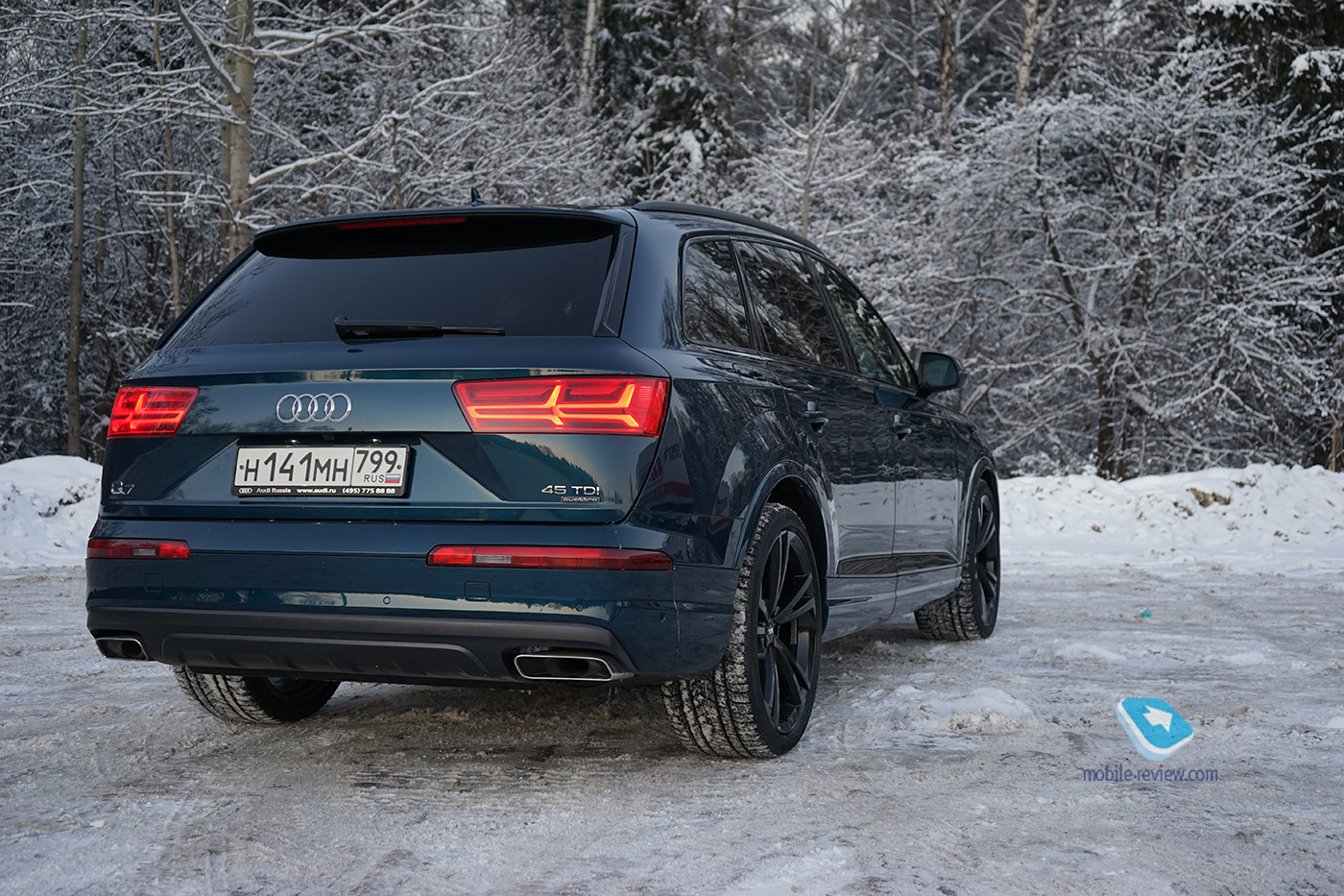   1.  Audi Q7