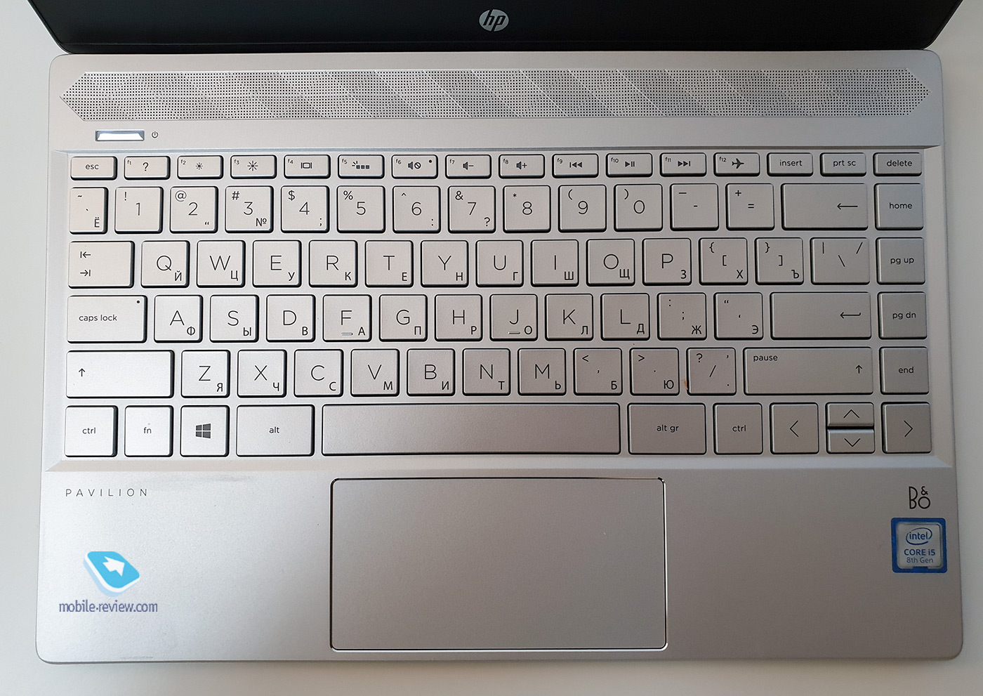  MacBook Air,   2  : HP Pavilion 13-an0035ur