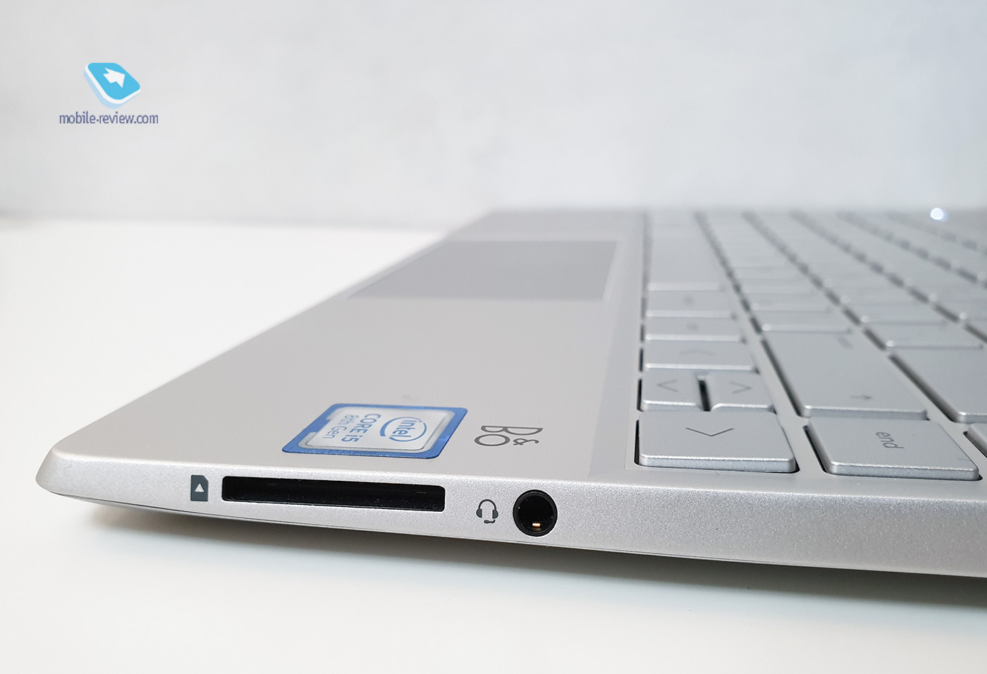  MacBook Air,   2  : HP Pavilion 13-an0035ur