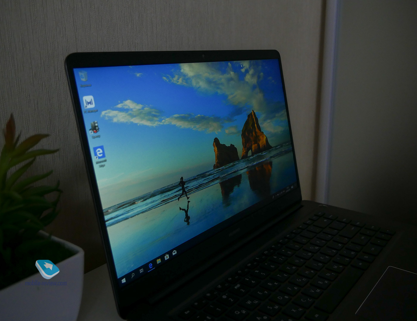    Huawei MateBook D (MRC-W10)