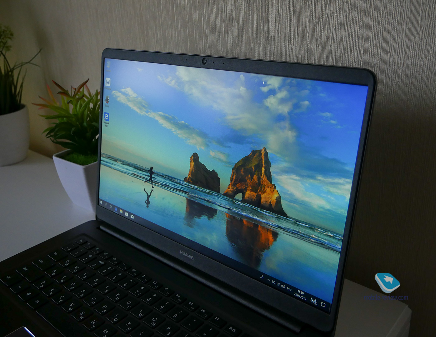    Huawei MateBook D (MRC-W10)