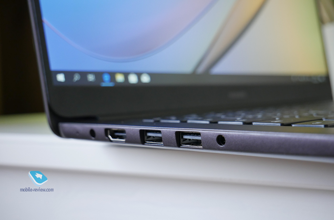    Huawei MateBook D (MRC-W10)
