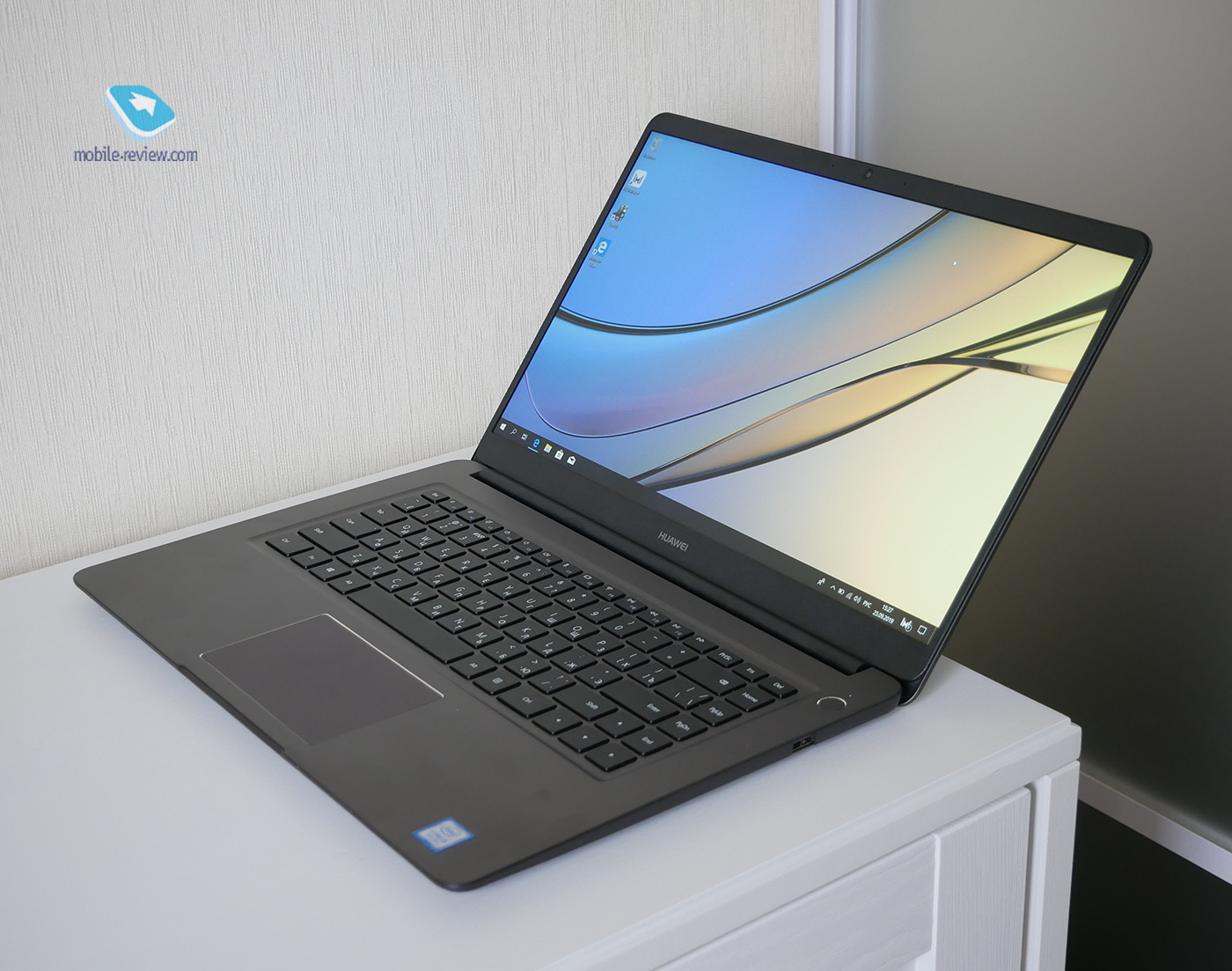    Huawei MateBook D (MRC-W10)