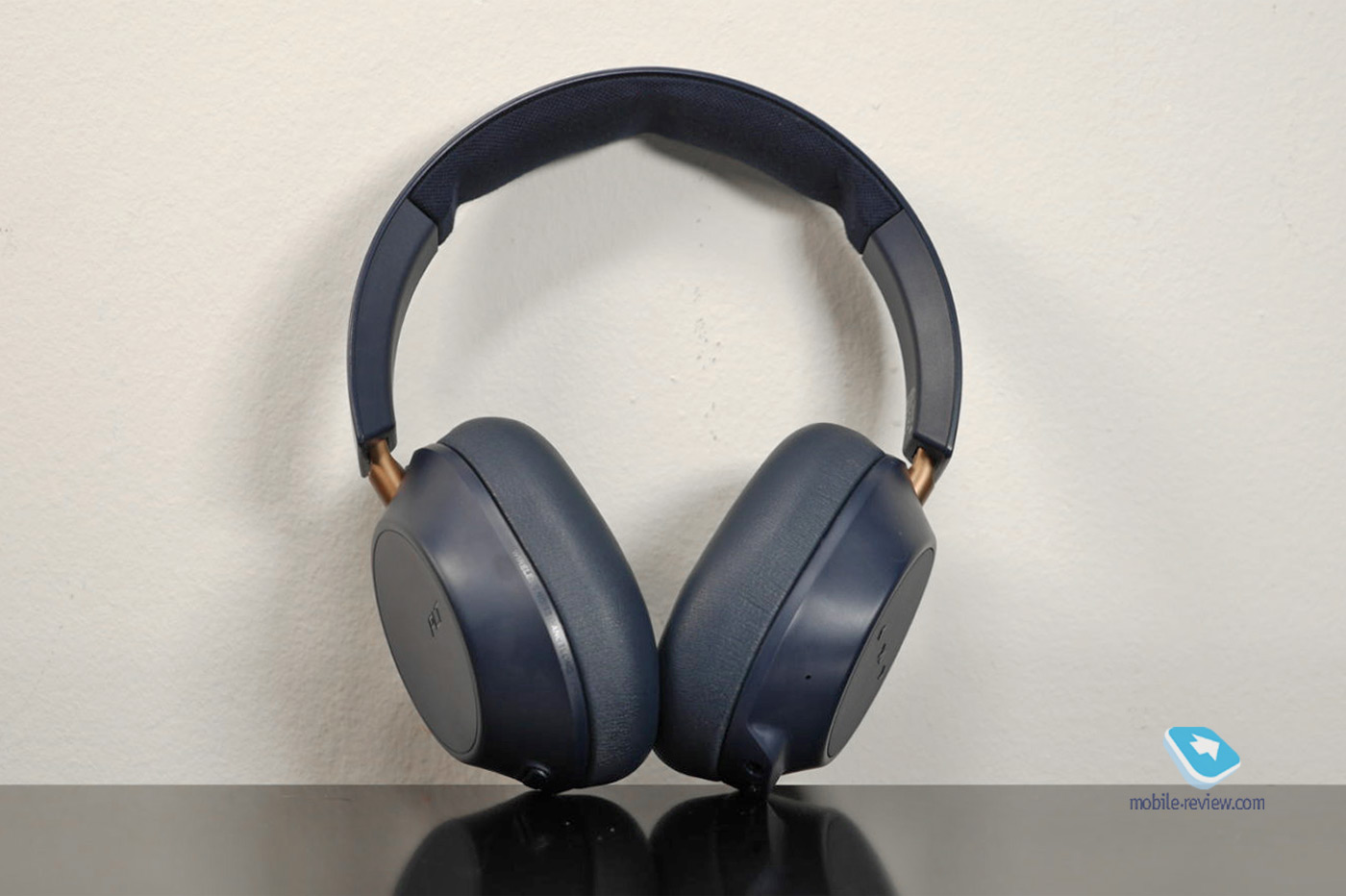         .   Sony MDR-ZX780DC