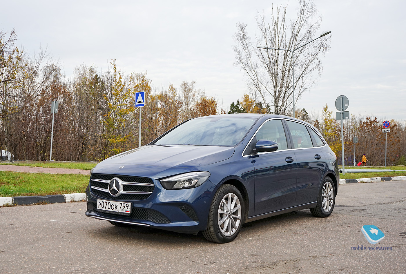  Mercedes-Benz B200.    