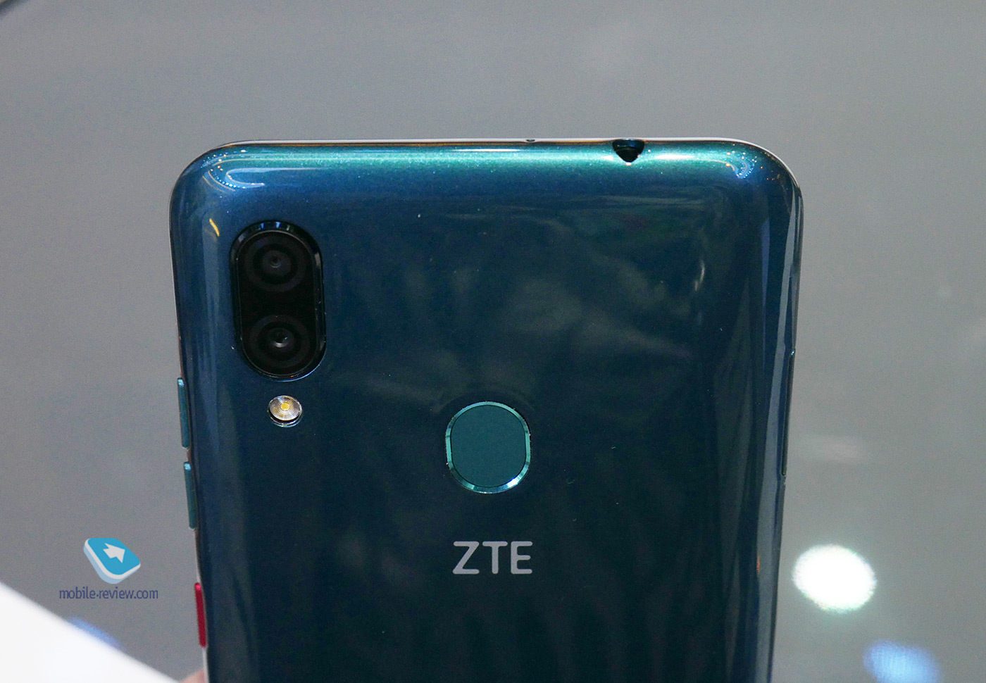 MWC 2019.   ZTE