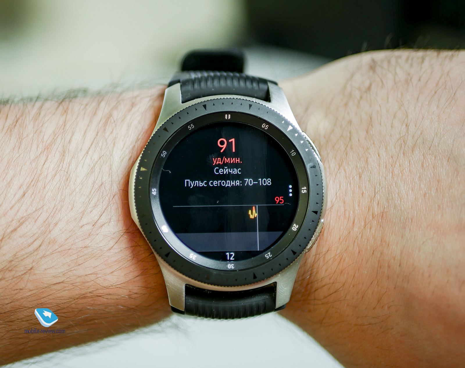 10   Samsung Galaxy Watch  Gear Sport