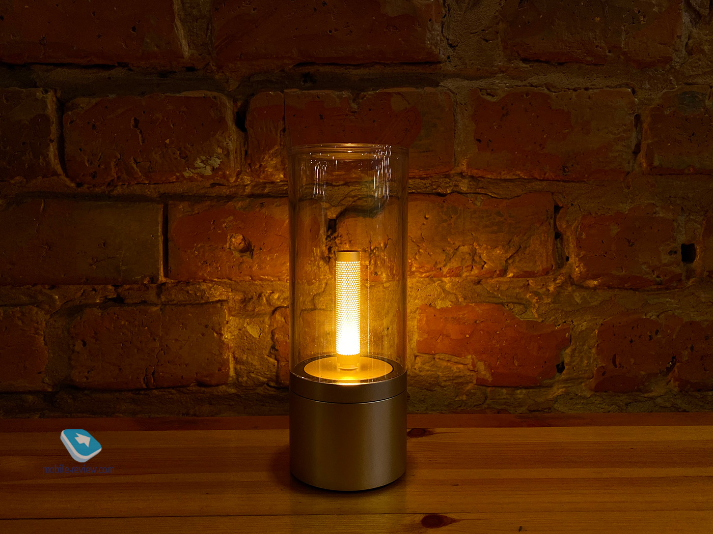  Xiaomi Yeelight Candela:    Bluetooth  
