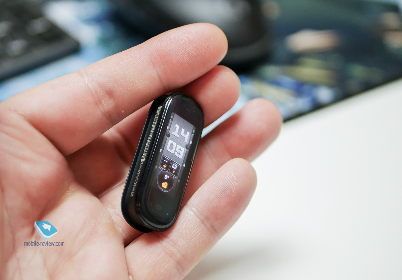 ����� ������-�������� Amazfit Band 5 � ���������, �� ����������!
