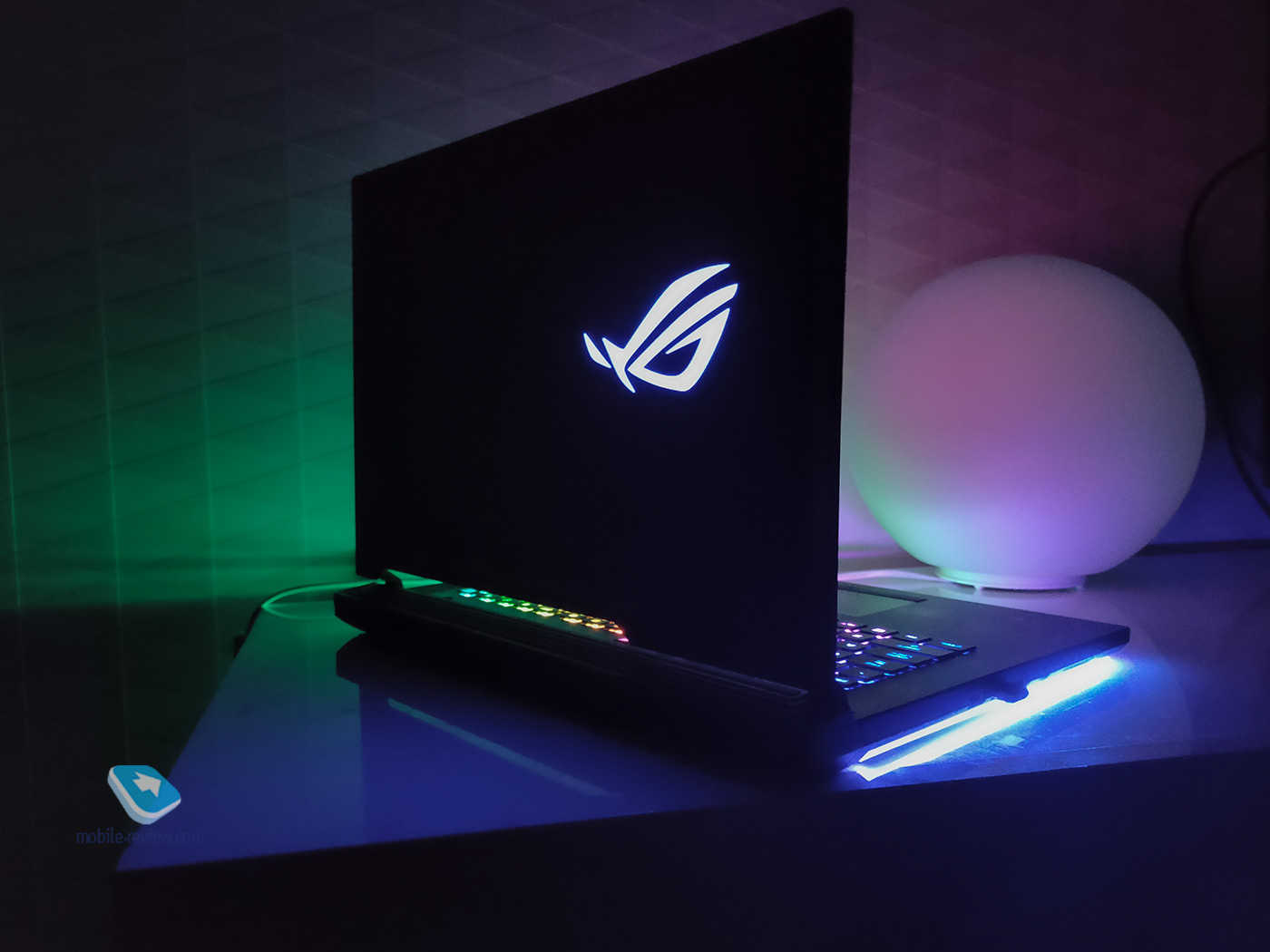   ASUS ROG Strix Scar 15 (G532): 