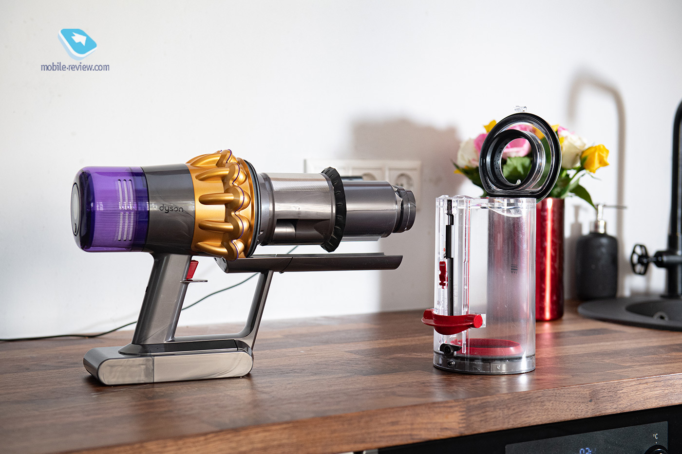   Dyson V11 Absolute Pro