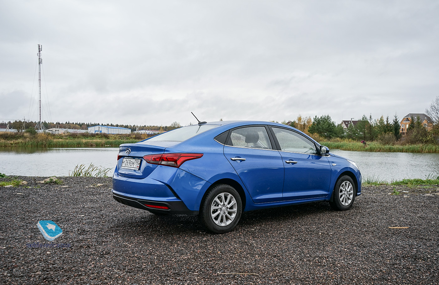  Hyundai Solaris.    