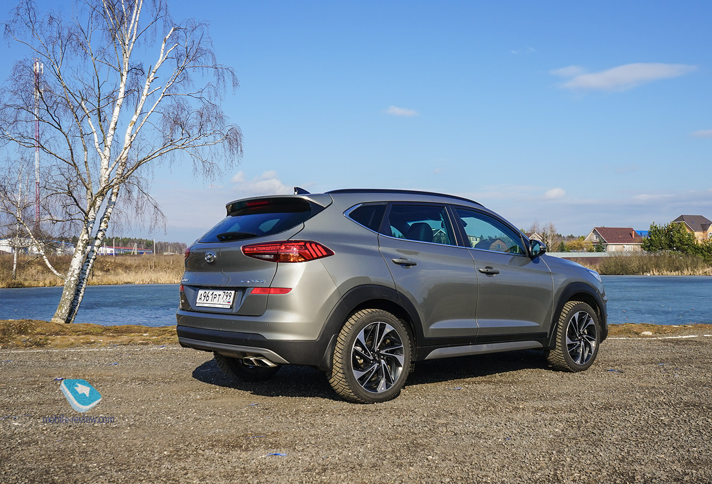  Hyundai Tucson.  