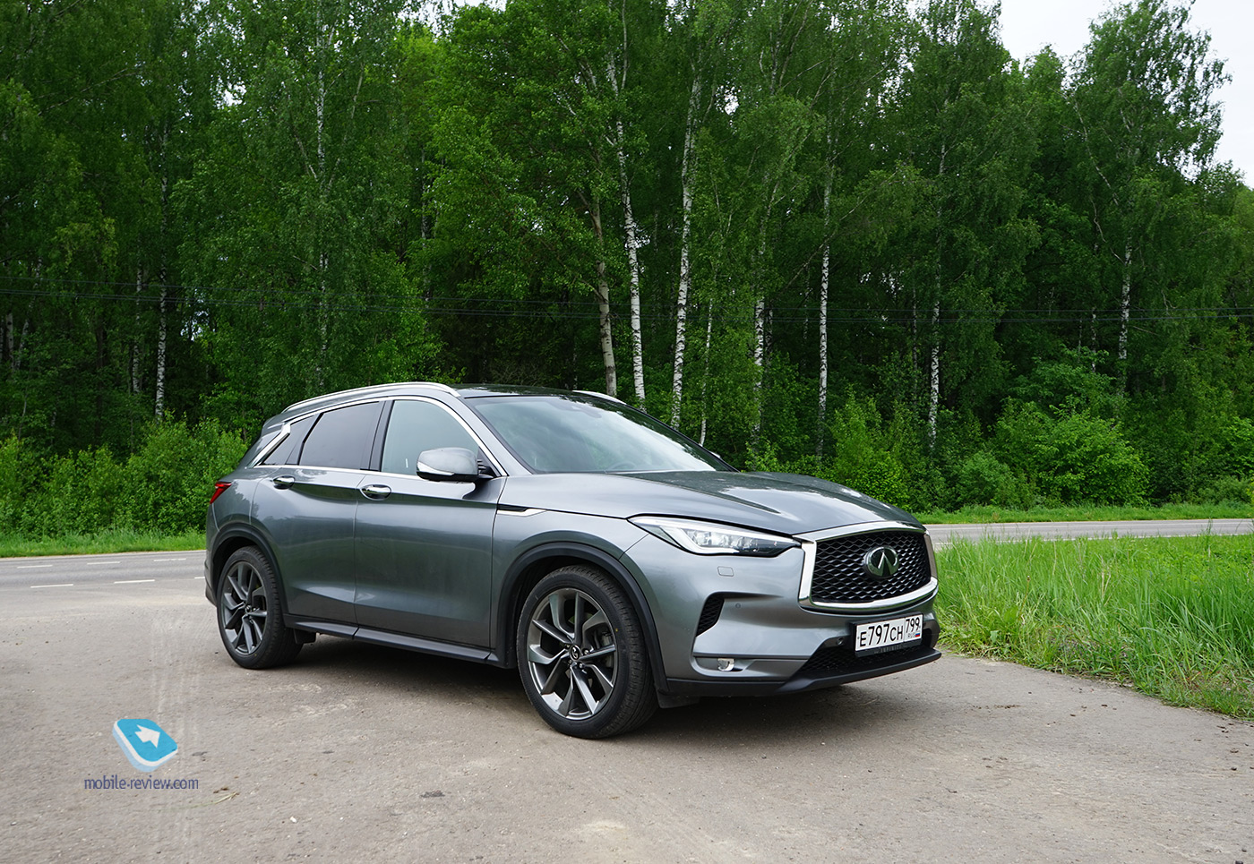  Infiniti QX50.   Infiniti