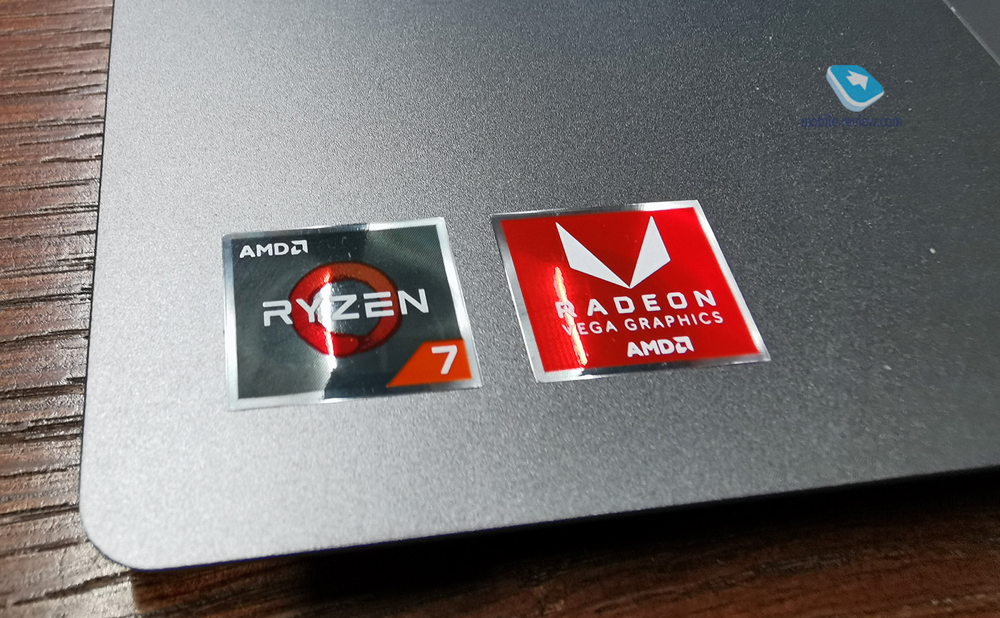 AMD  Intel: Lenovo IdeaPad S540-14 AMD Ryzen 7