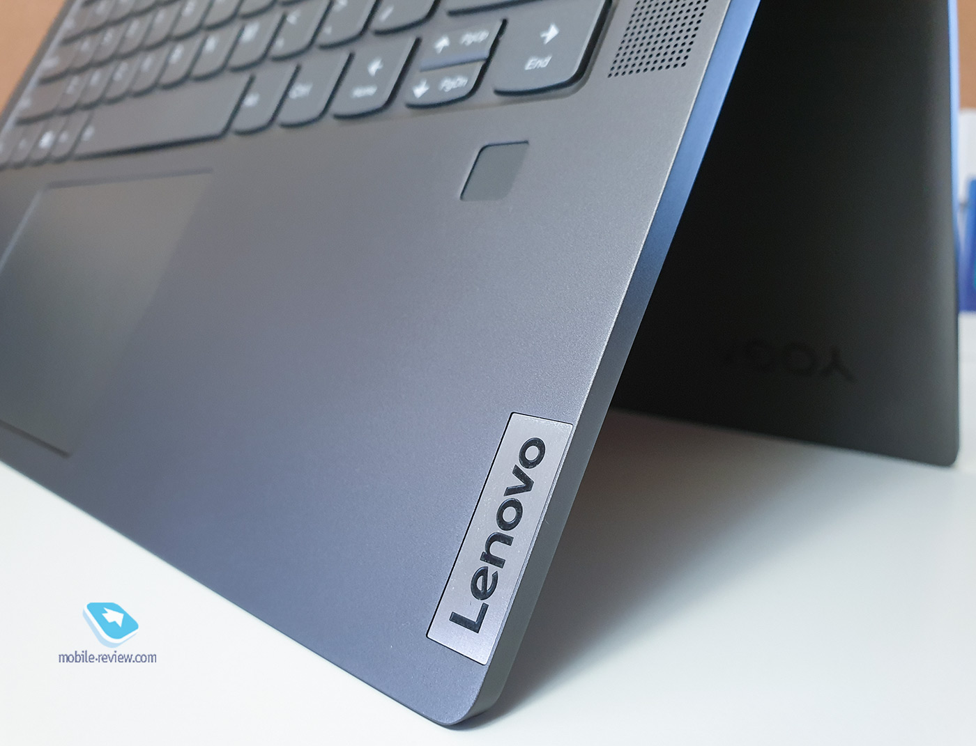  Lenovo Yoga C740-14IML:  -