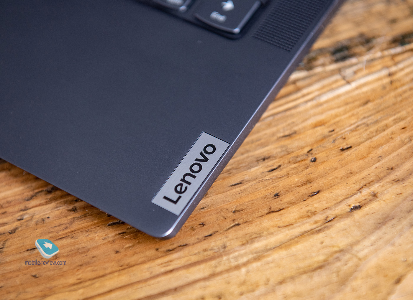   Lenovo Yoga Slim 7 14 (14ARE05)