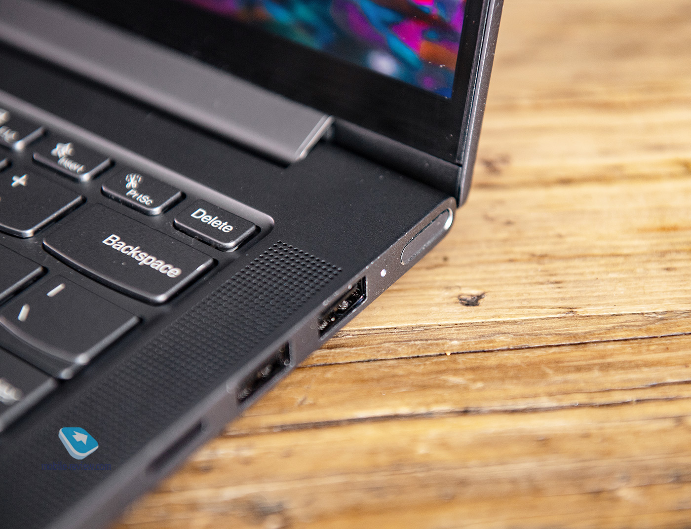   Lenovo Yoga Slim 7 14 (14ARE05)