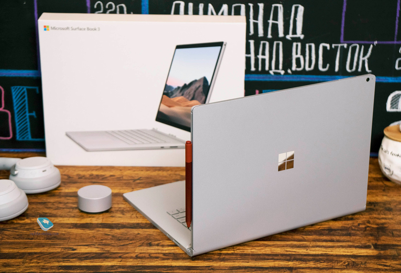    Microsoft      Surface Book 3