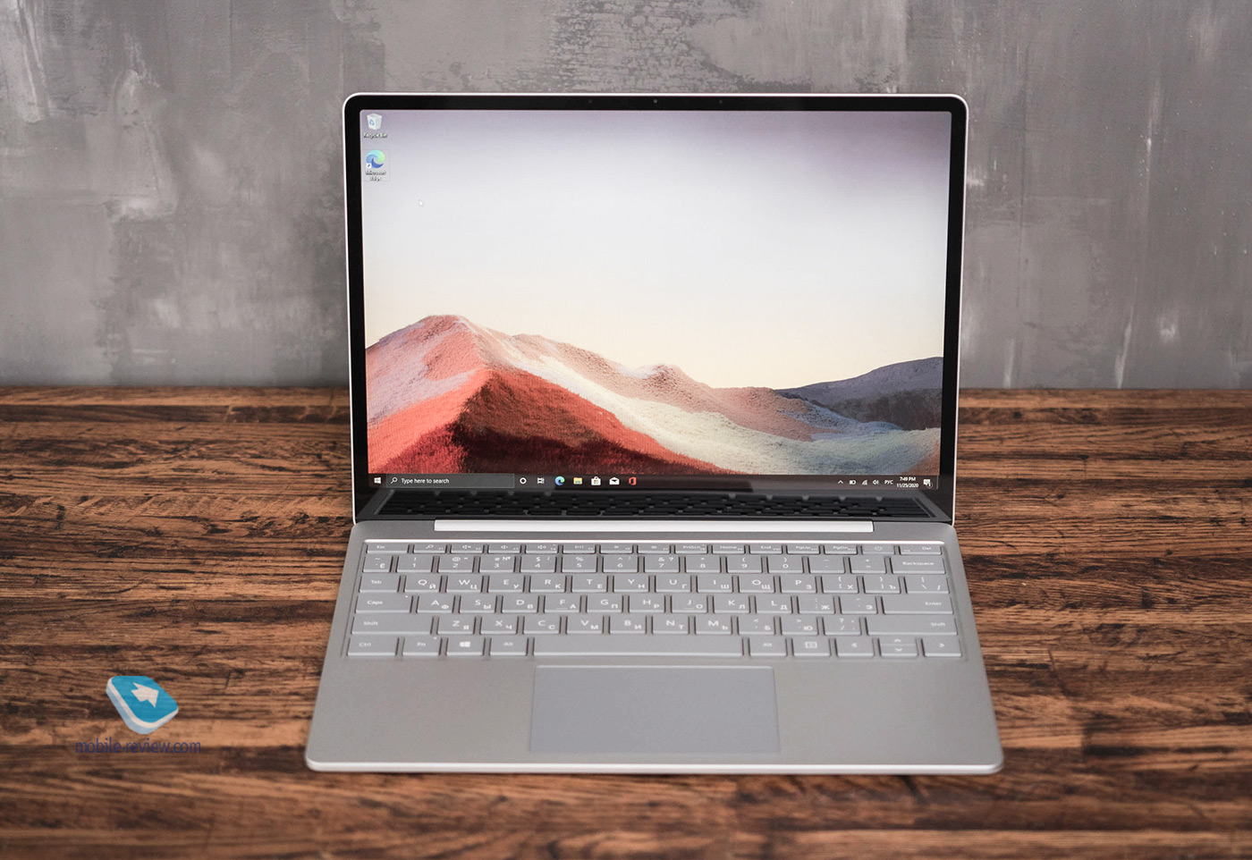  - Microsoft Surface Laptop Go