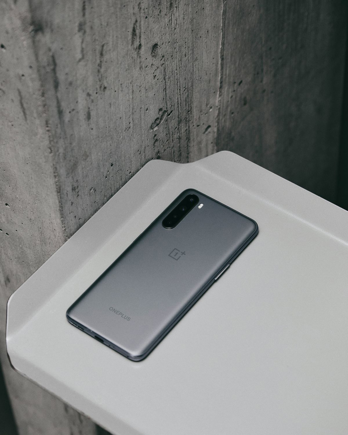  OnePlus 8T:      