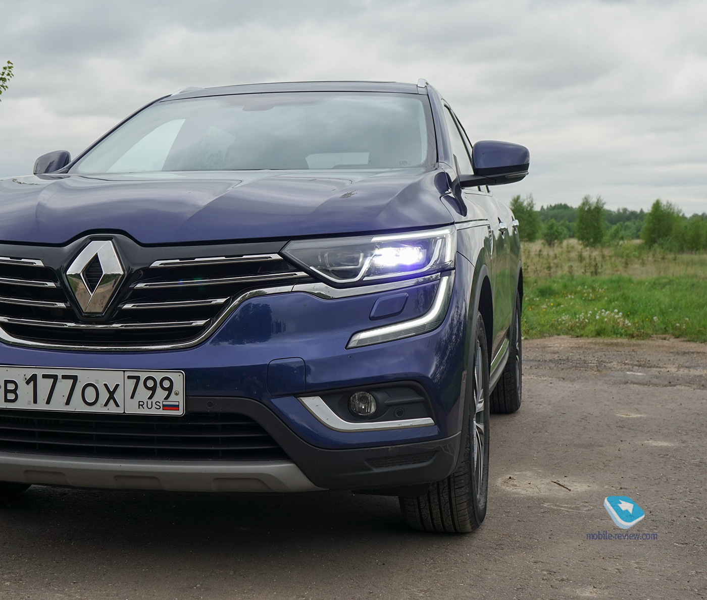  Renault Koleos.  