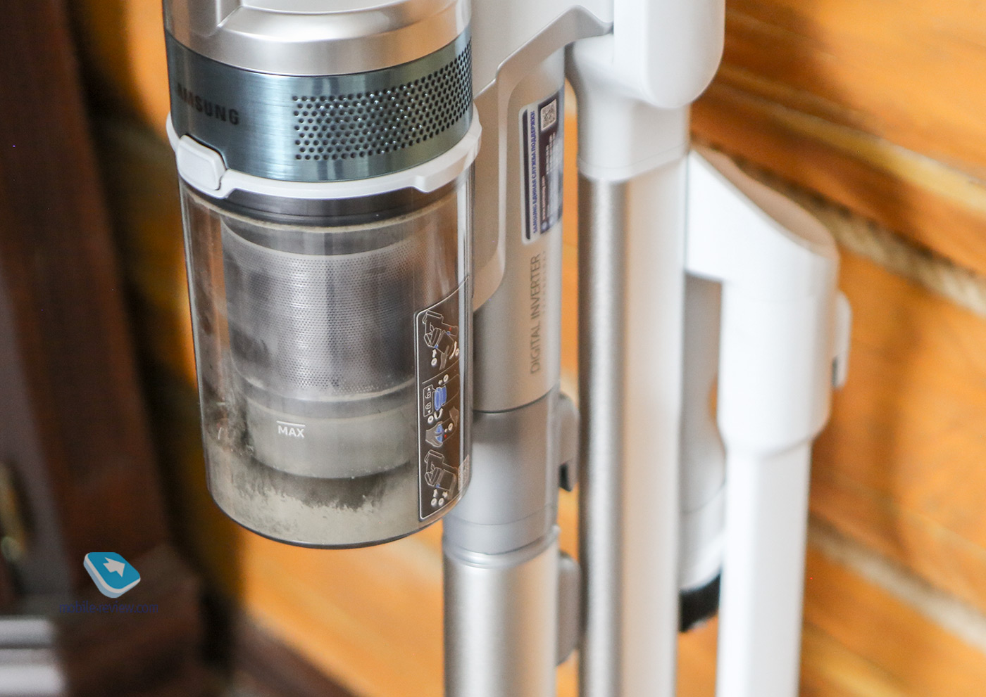Ручной беспроводной пылесос Samsung Jet Light – для дома, машины и не только