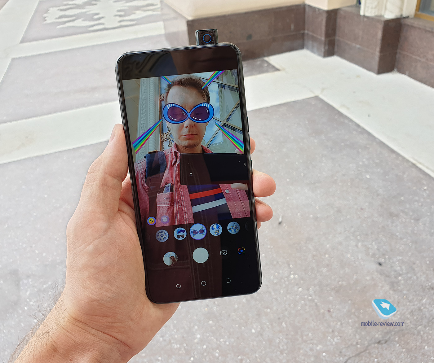 Mobile-review.com Рекомендация: хорошие телефоны для творческих людей