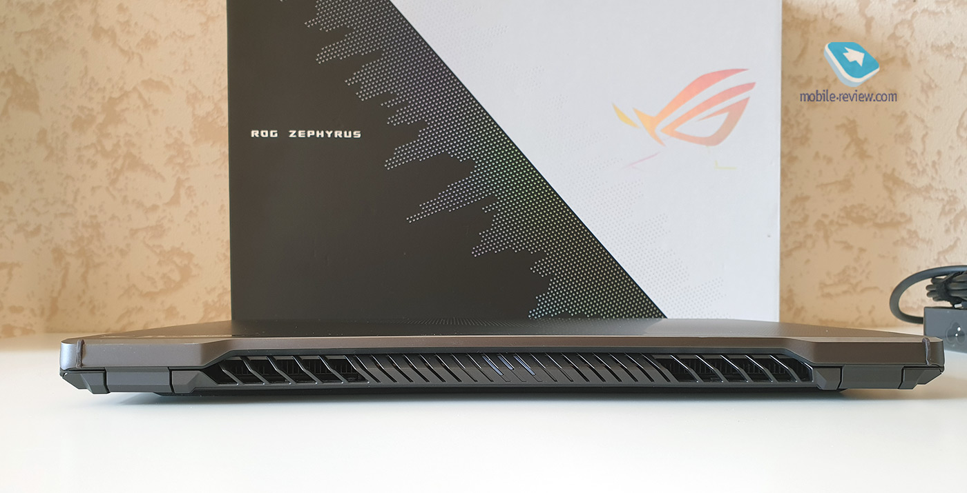 Asus Rog Zephyrus G15:  Nvidia + AMD  