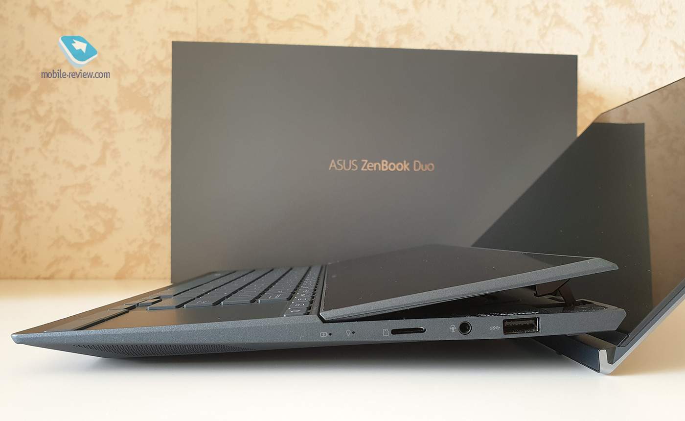  : ASUS ZenBook Duo 14 (UX482)