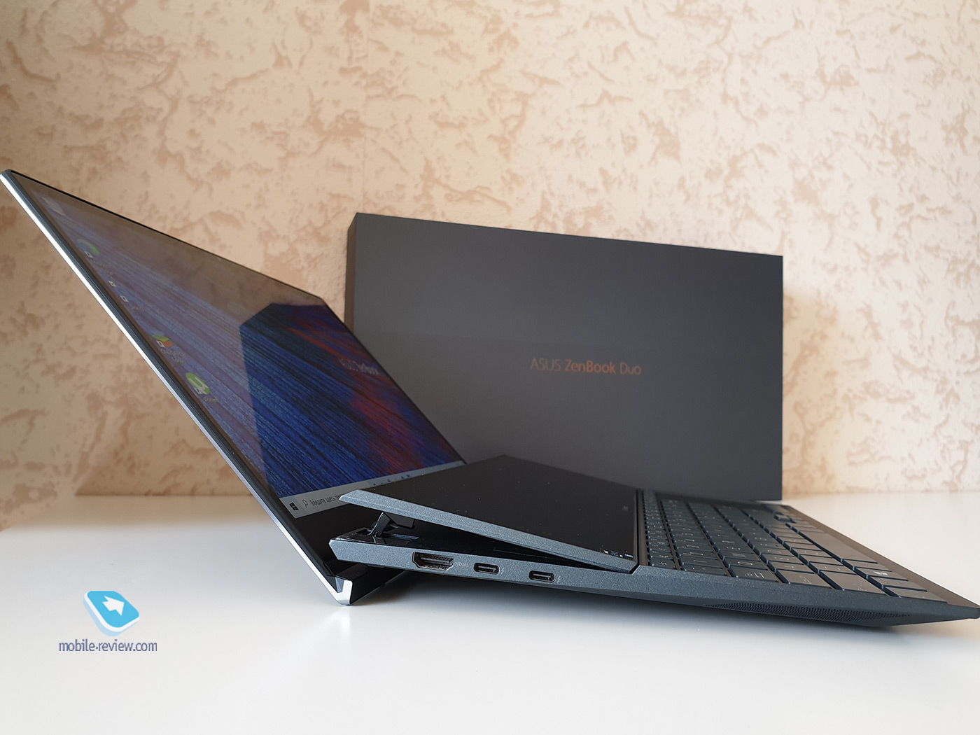  : ASUS ZenBook Duo 14 (UX482)