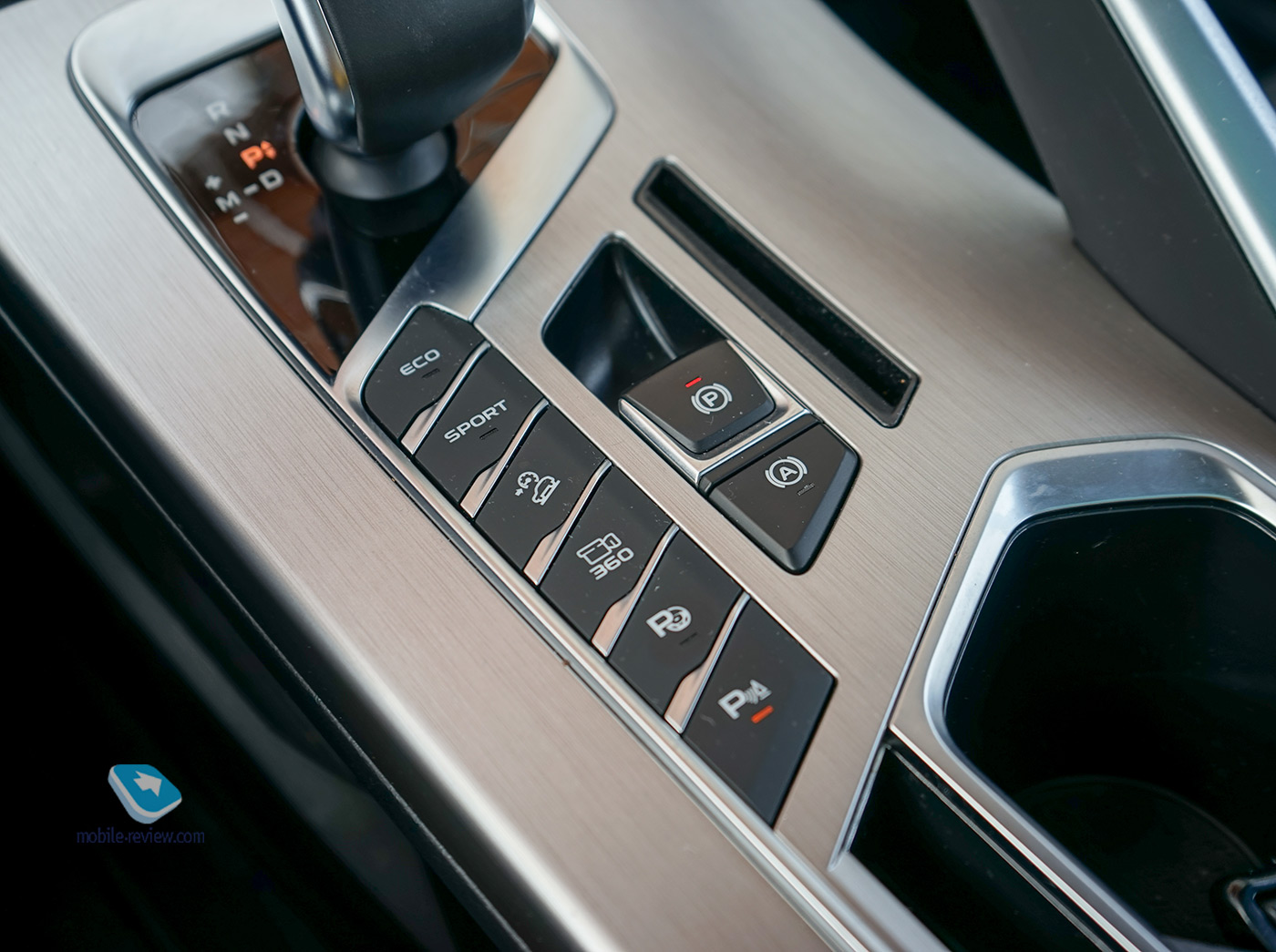  Geely Coolray.   ?