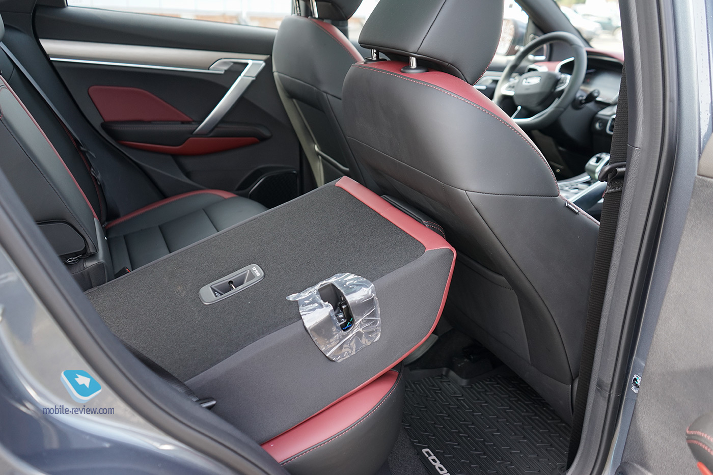  Geely Coolray.   ?