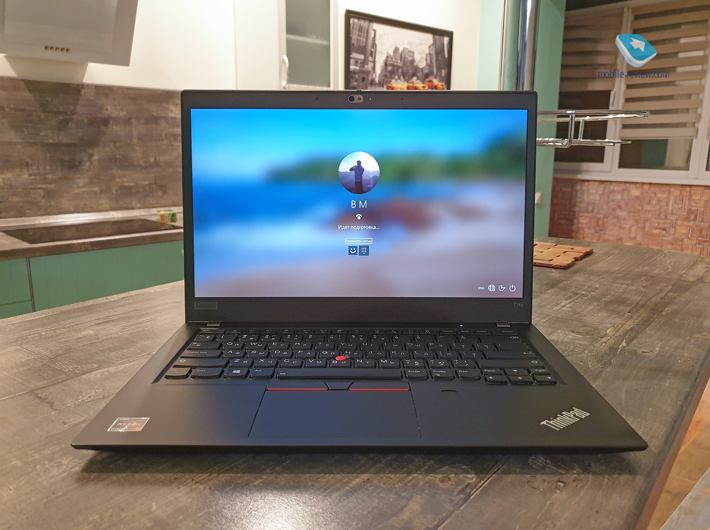  Lenovo ThinkPad T14s.    ThinkPad