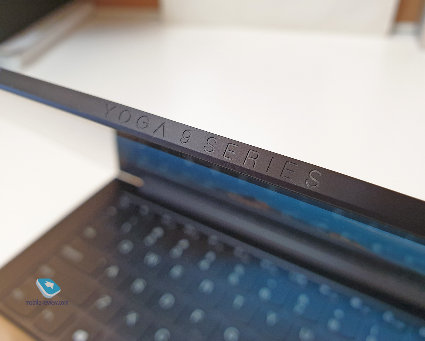  Lenovo Yoga Slim 9i:    11th Gen   Intel